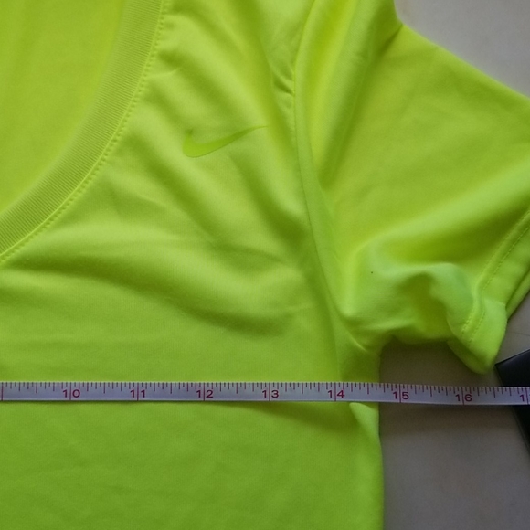 nike neon tee